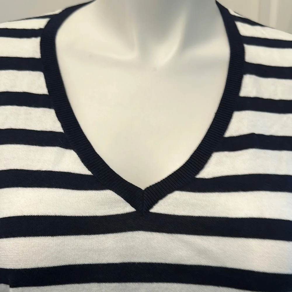 NWT J. Crew Navy/White Long Sleeve V-Neck Sweater Size XL